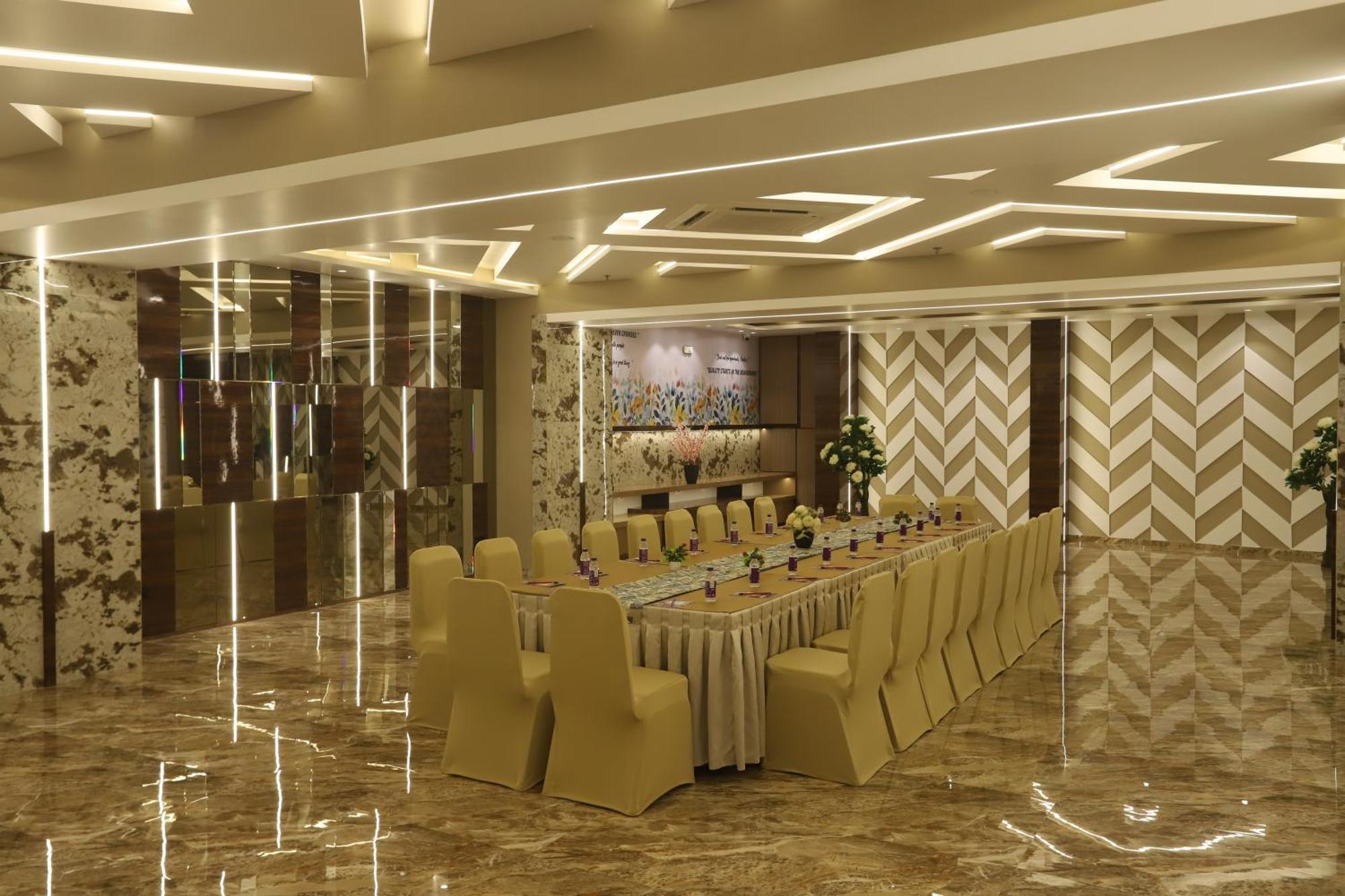 Hotel Auris & Banquets, Mumbai International Airport 外观 照片