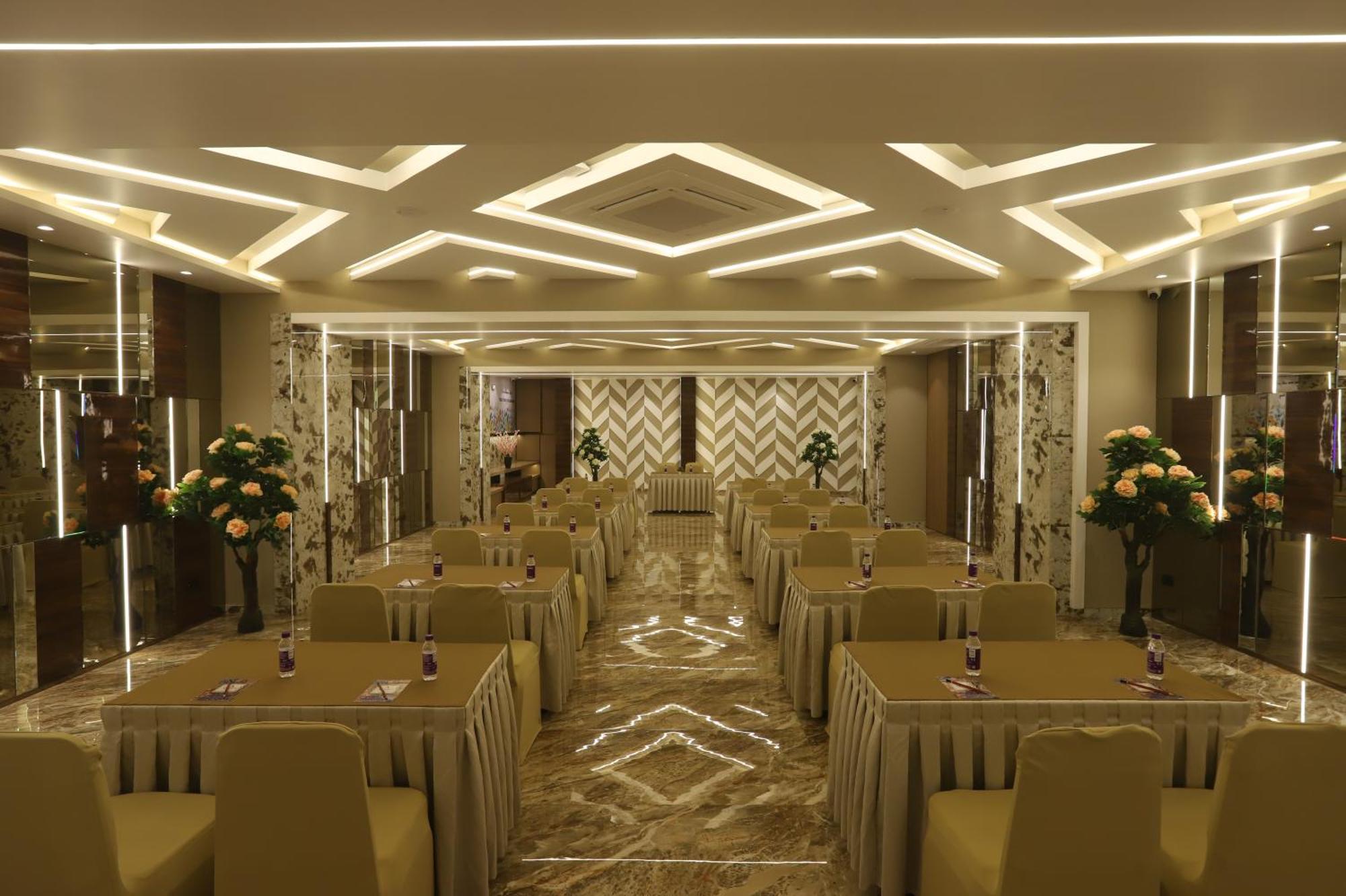 Hotel Auris & Banquets, Mumbai International Airport 外观 照片